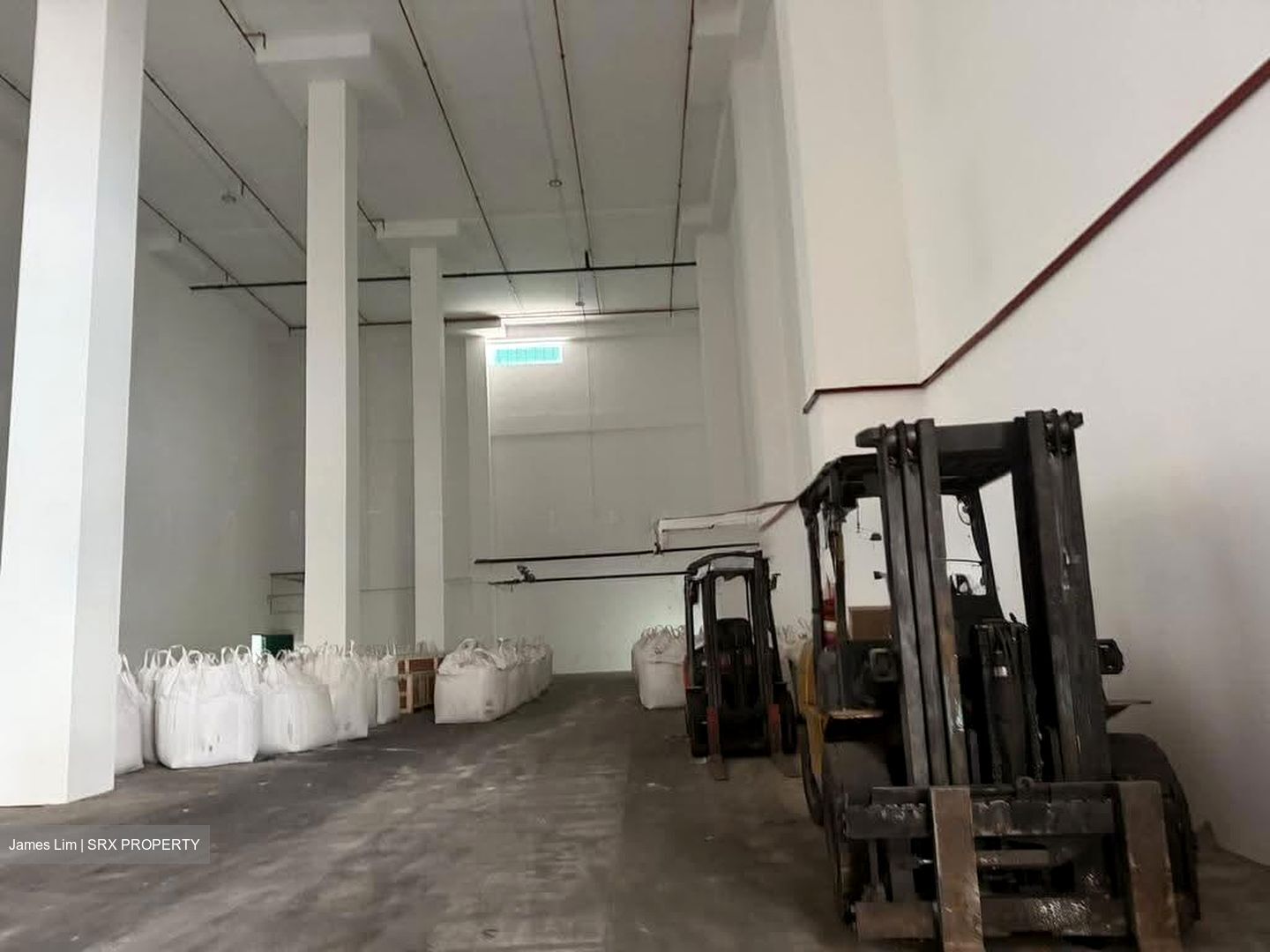Tuas Crescent (D22), Warehouse #637751981